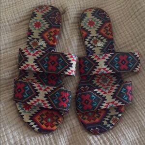 Tribal Pattern Slide Sandals